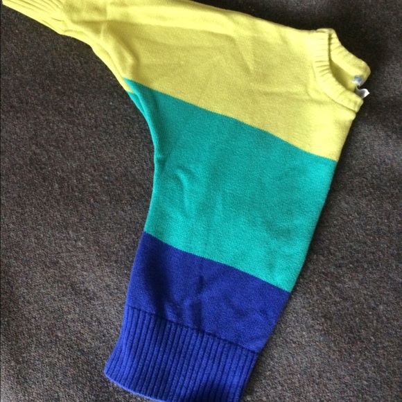 Old Navy Sweaters - Old Navy Cropped Colorblock Sweater Old Navy Sweaters - Old Navy Cropped Colorblock Sweater
