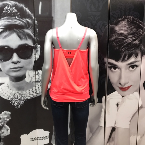 Under Armour Tops - Under Armour Workout Top