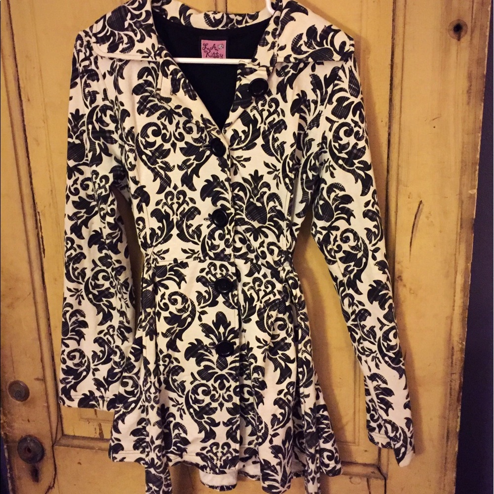 Cute sweatshirt jacket!