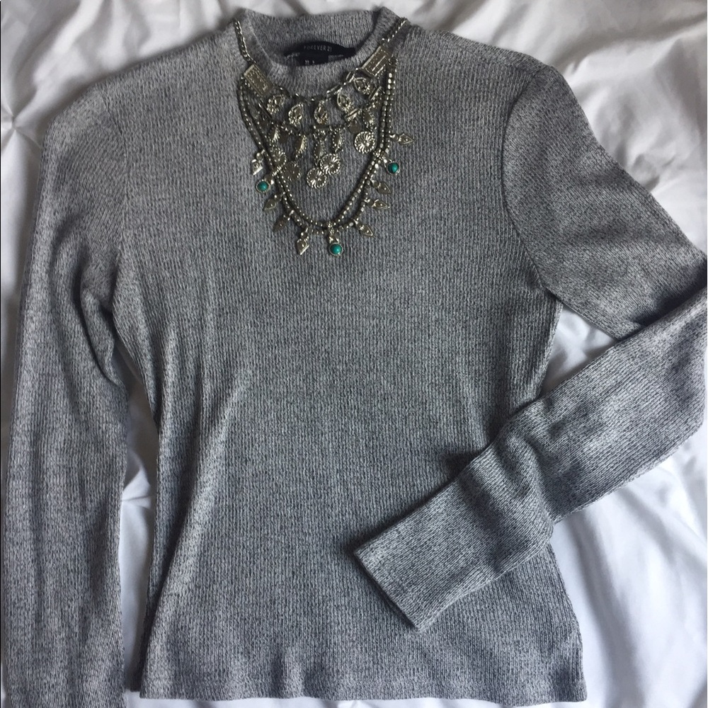 ⭐️Long Sleeve Crop Top⭐️