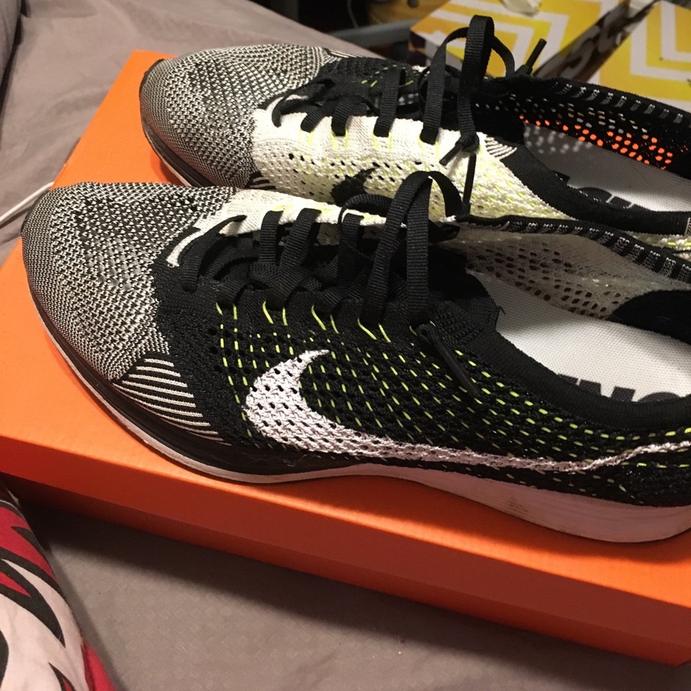 Nike flyknit racer