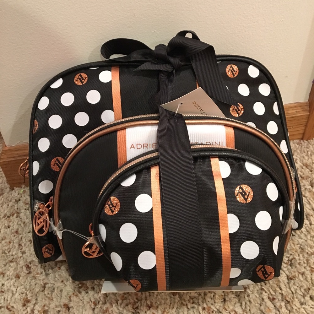Adrienne Vittadini Cosmetic Cases