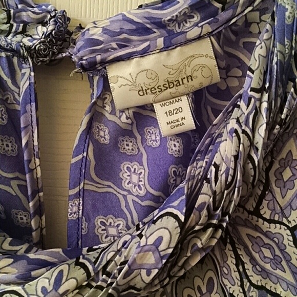 Top - Picture 2 of 3