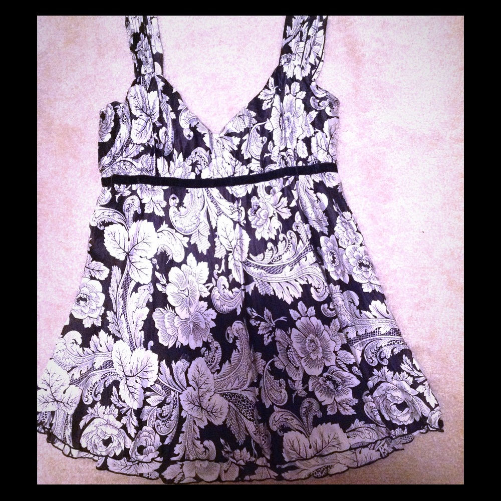 Sleeveless top
