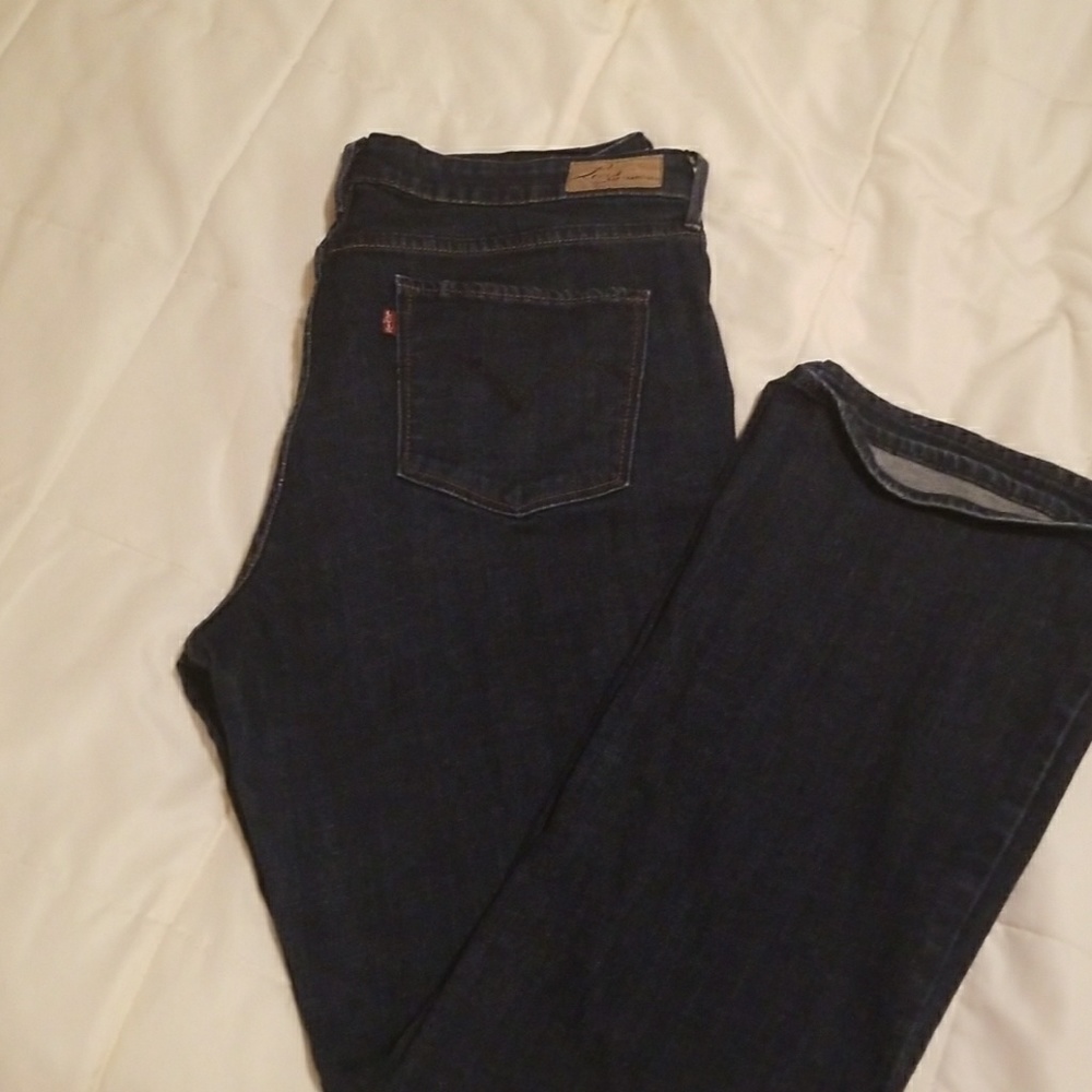 Levi's Demi Curve Bootcut jean