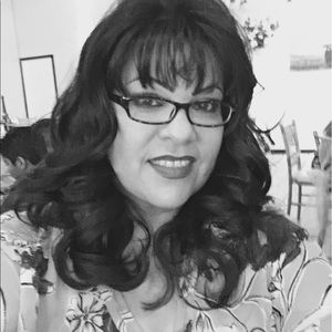 Meet your Posher, Lupe