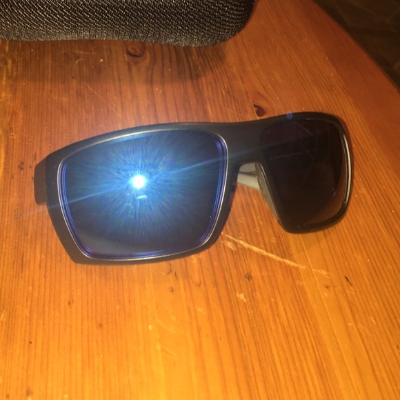 Costa Sunglasses - Picture 2 of 4
