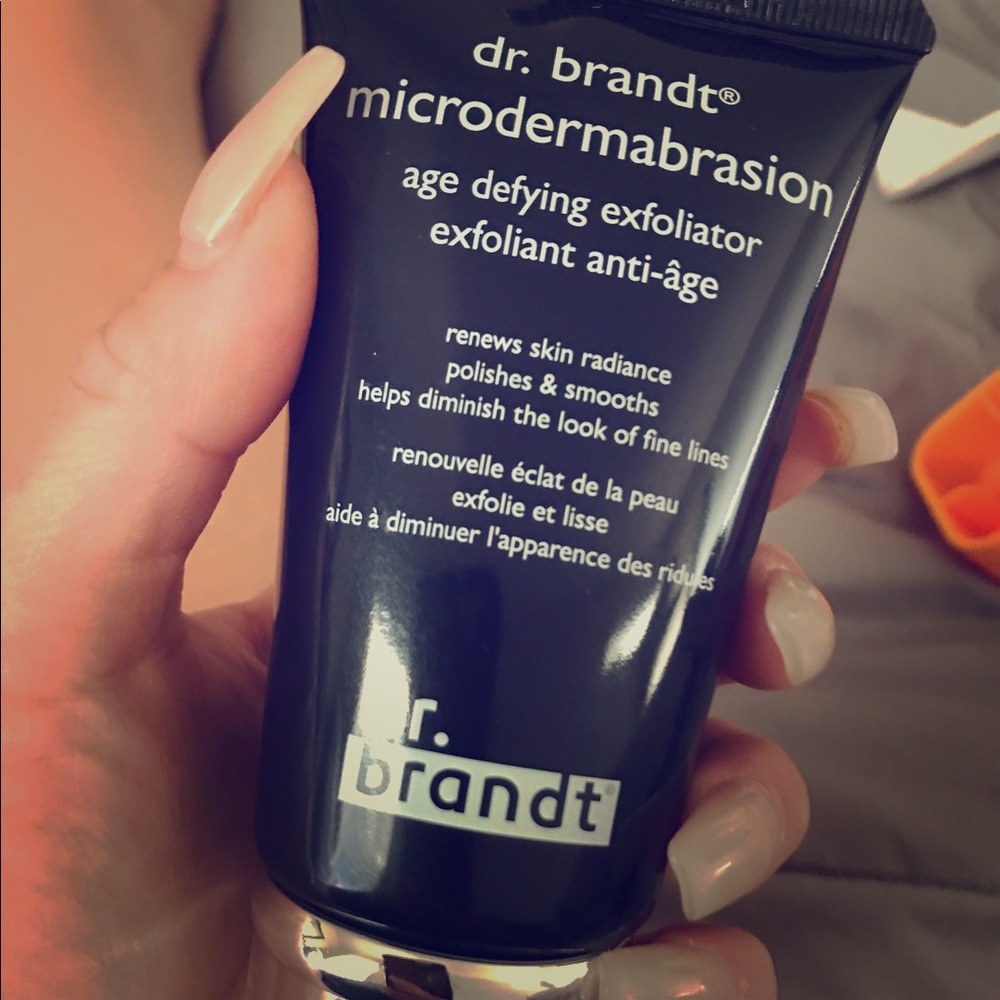 Dr Brandt microdermabrasion age defying exfoliator