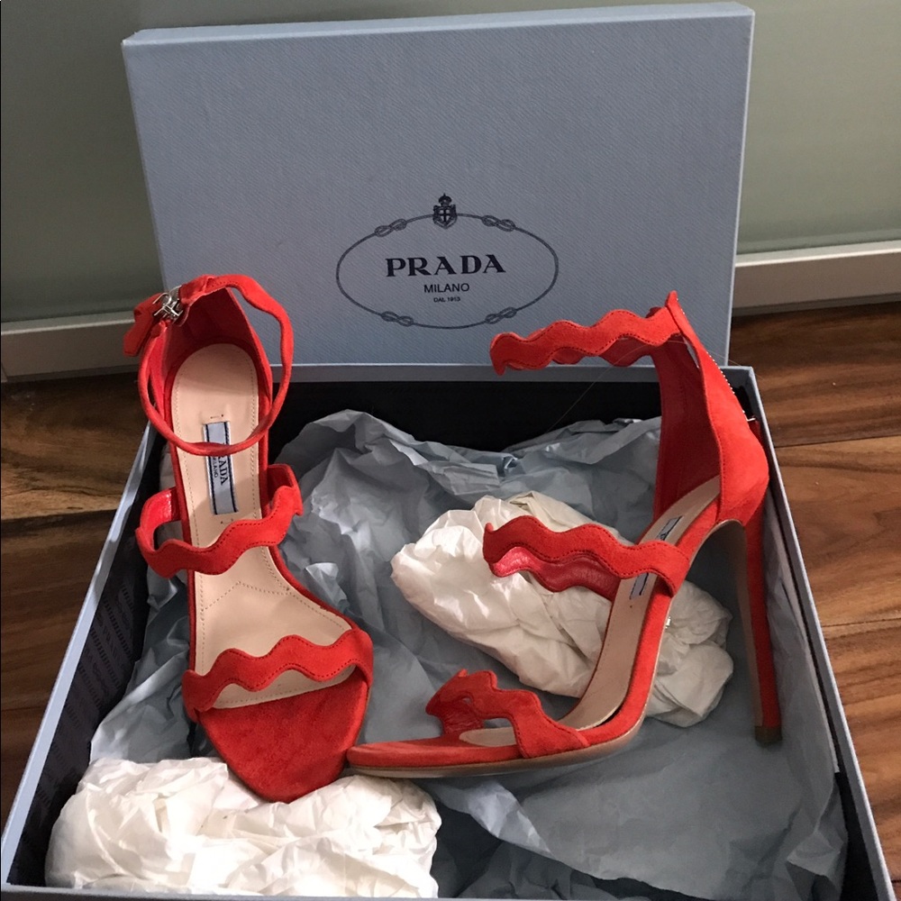 Prada
Suede Triple-Strap Wavy Sandal