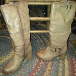 ALMOST NEW TALL BOOTS