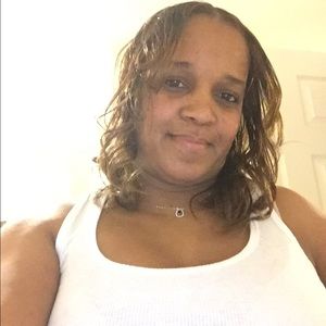 Meet your Posher, Serina