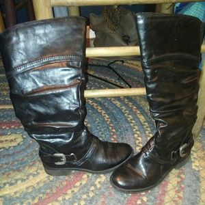 BARETRAPS....TALL BOOTS SZ 8