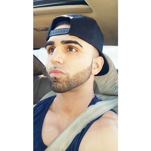 Meet your Posher, Navid