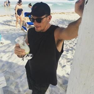 Meet your Posher, Jason