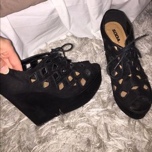 Soda Black Wedges with laces and peep toe