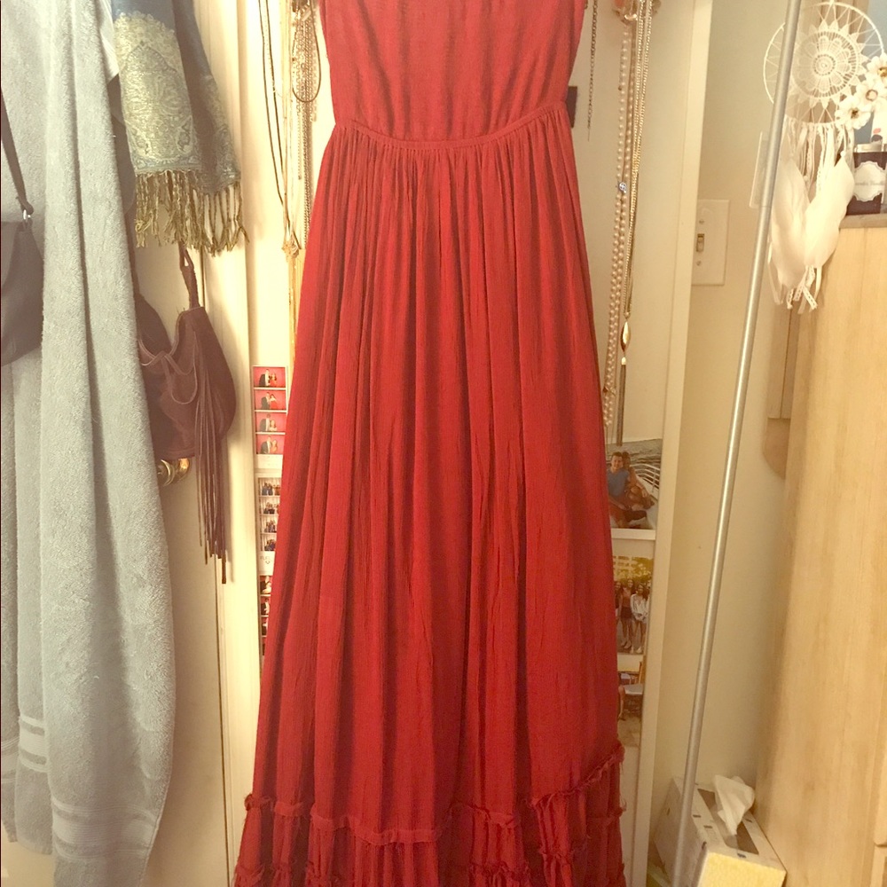 Red Maxi Dress with Strappy Back; size: Large 💃🏼