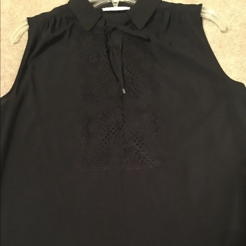 NWT TAHARI BLACK SLEEVELESS BLOUSE