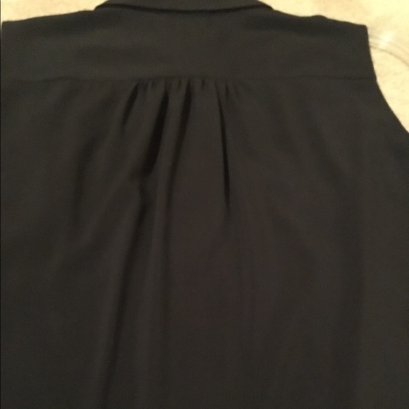 NWT TAHARI BLACK SLEEVELESS BLOUSE - Picture 4 of 4