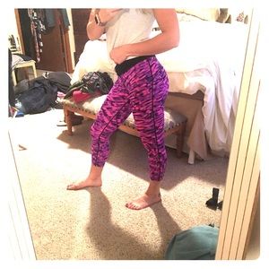 Women's Nike DriFit XS workout capris