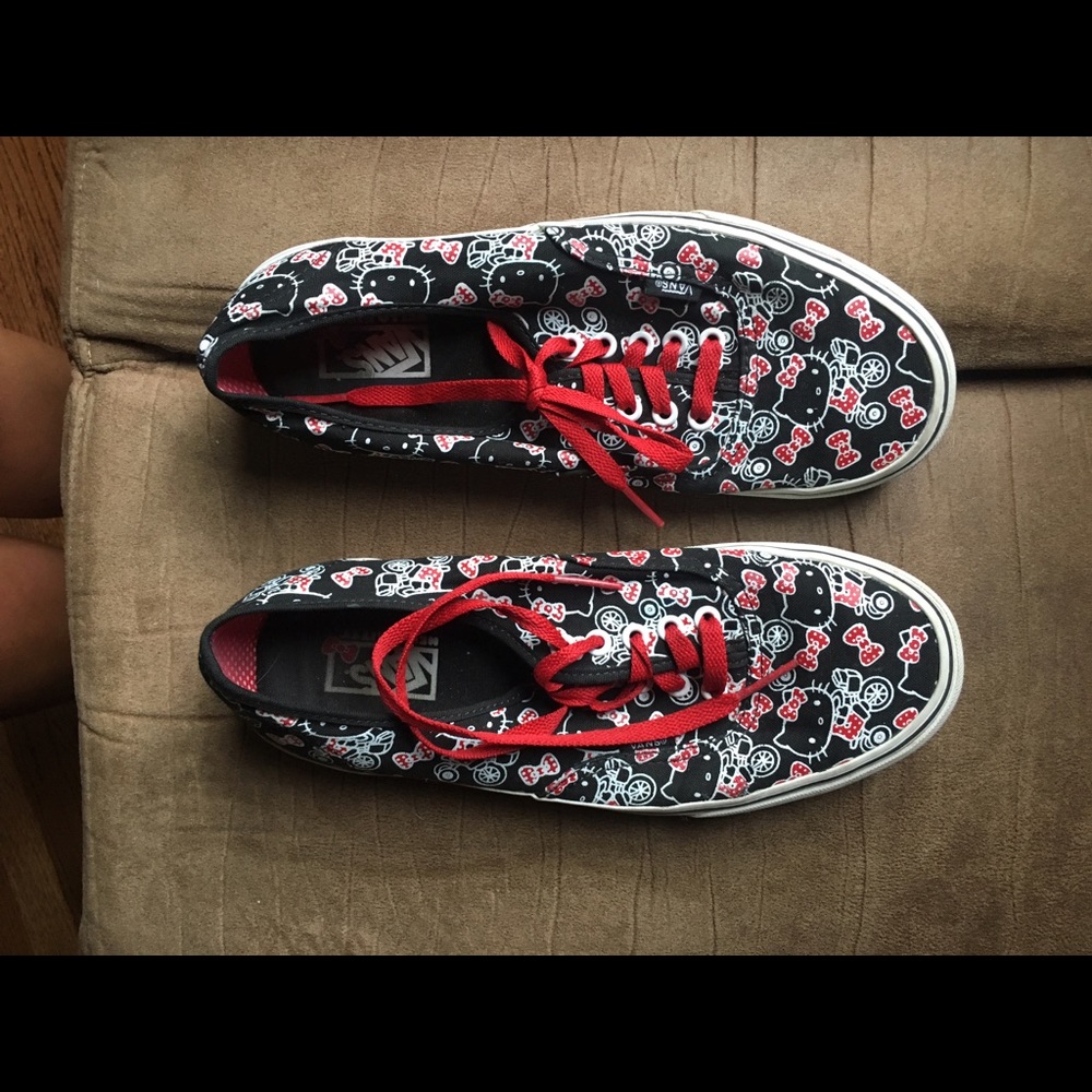 Hello Kitty Vans