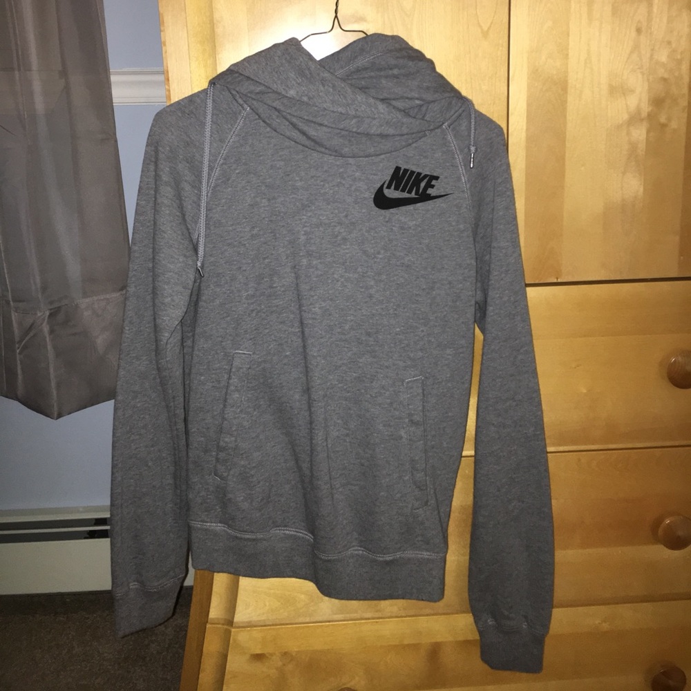 Nike Rally Funnel Neck Sweatshirt