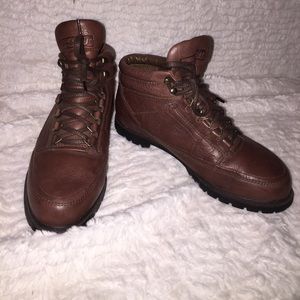 Easy spirit brown leather ankle boots