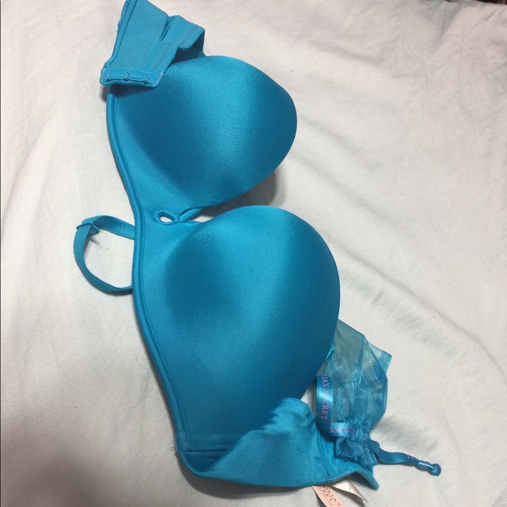 Victoria secret push up bra NWT