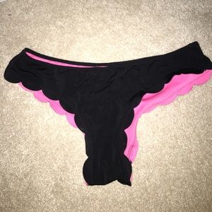 VS pink scalloped bikini bottoms