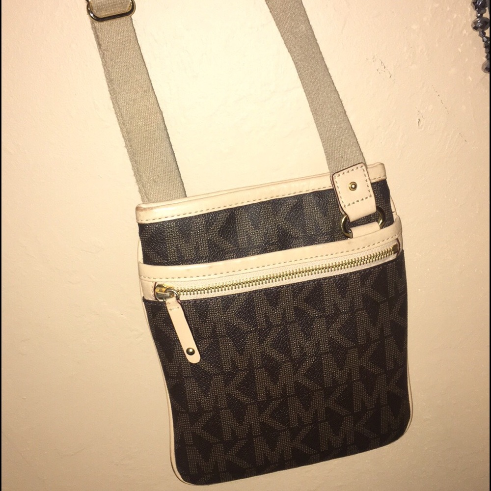 Michael Kors crossbody purse