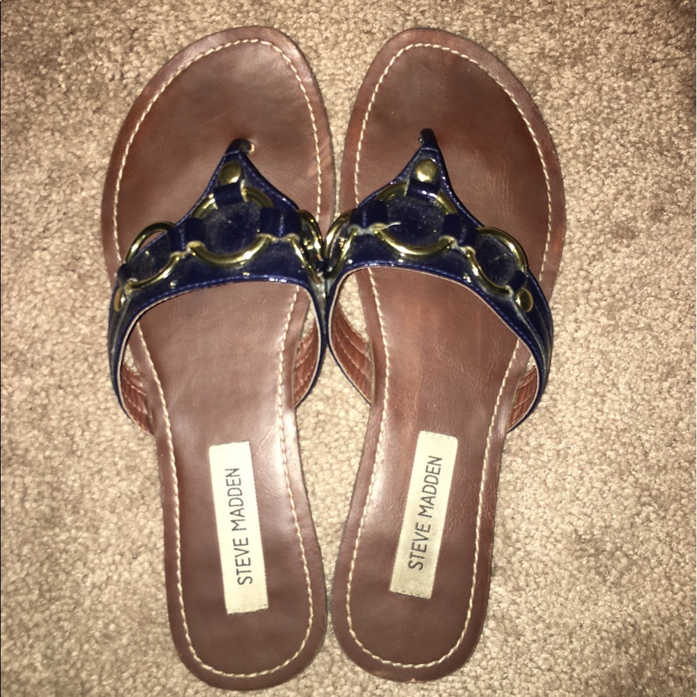 Steve Madden flip flops size 9