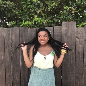 Meet your Posher, Candace