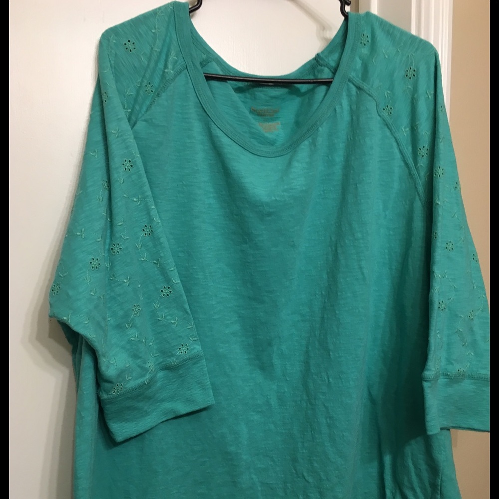Teal top