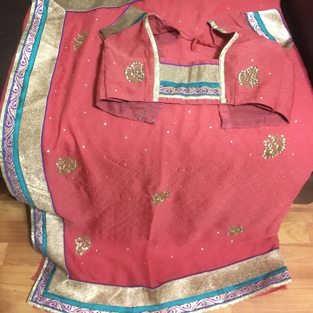 Sari gold borders and zari