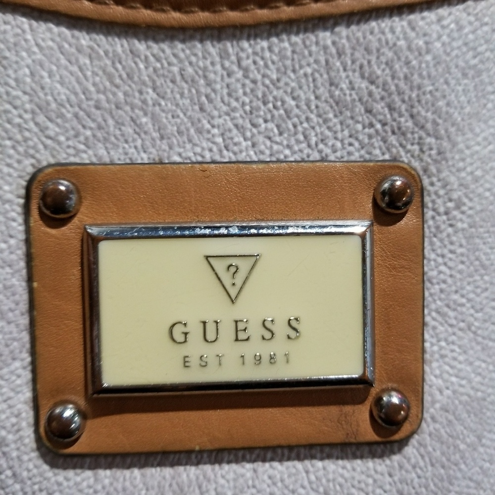 Guess wristlet