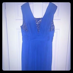 👀 HUGE PRICE DROP👀! LONG BLUE GOWN
