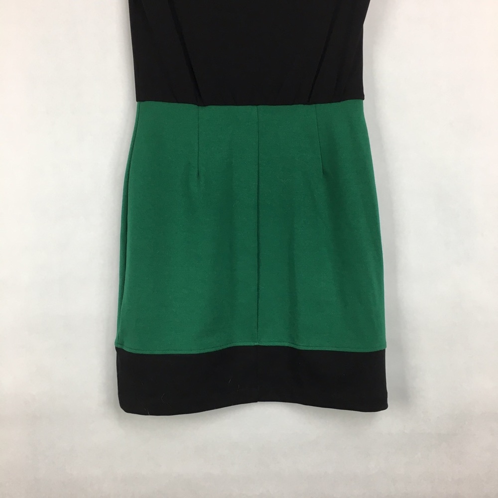 Black dress with green skirt - Picture 6 of 6