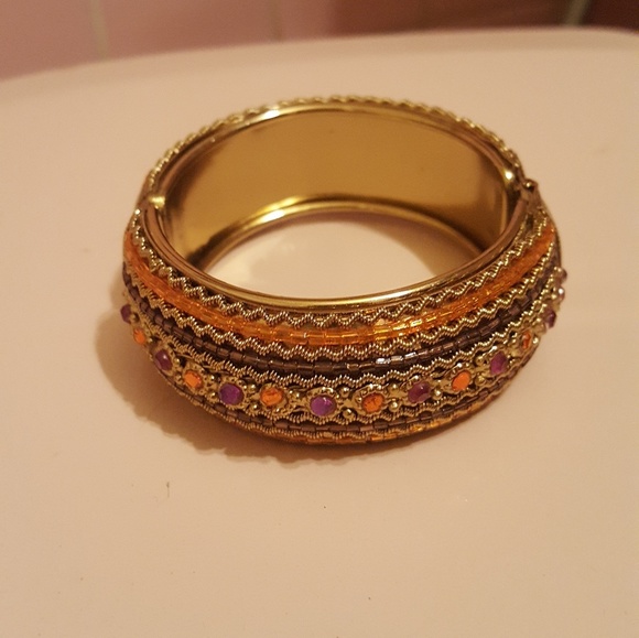 Jewelry - Orange gold bracelet