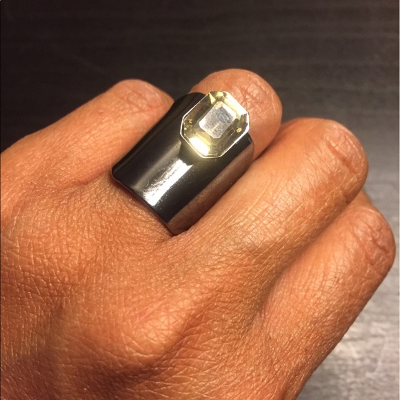 2 solitaire rings. - Picture 2 of 6