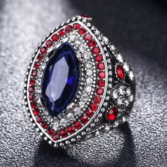 Large red white blue ring July 4 America 7 8 9 10 - Picture 2 of 3