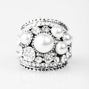 Silver pearl ring