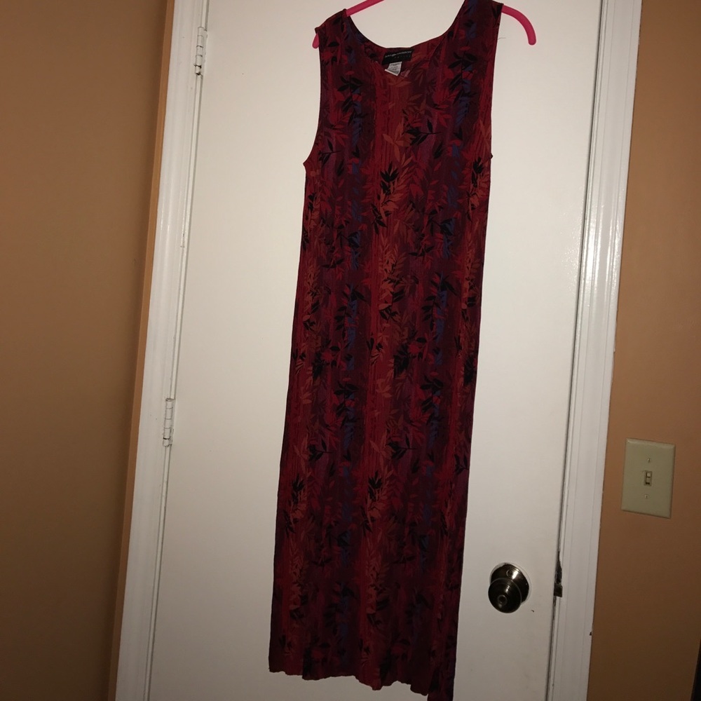 Ladies dress. Size large.