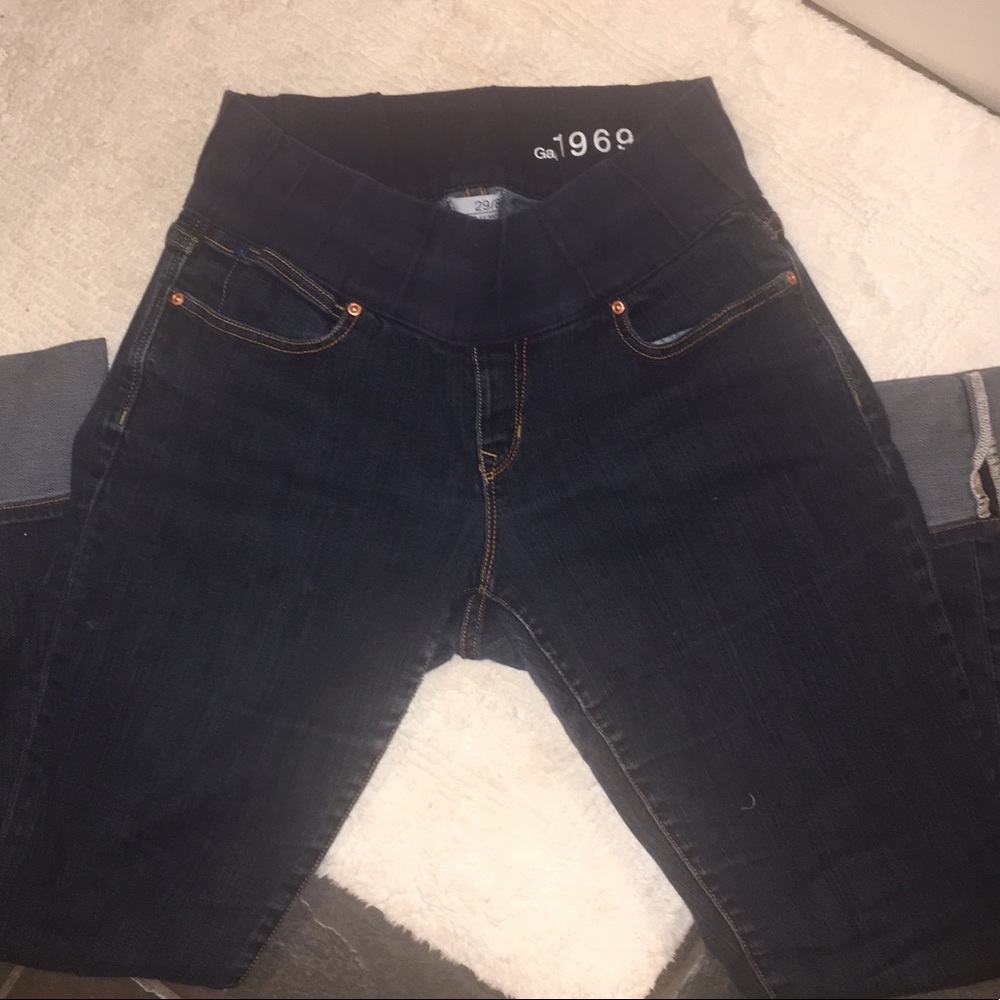 GAP Maternity Jeans 👖