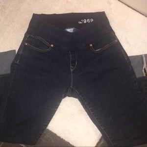 GAP Maternity Jeans 👖