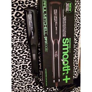 Paul Mitchell flat iron