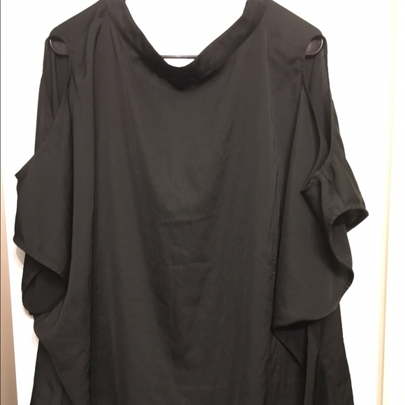 Black Torrid silk top - Picture 2 of 3