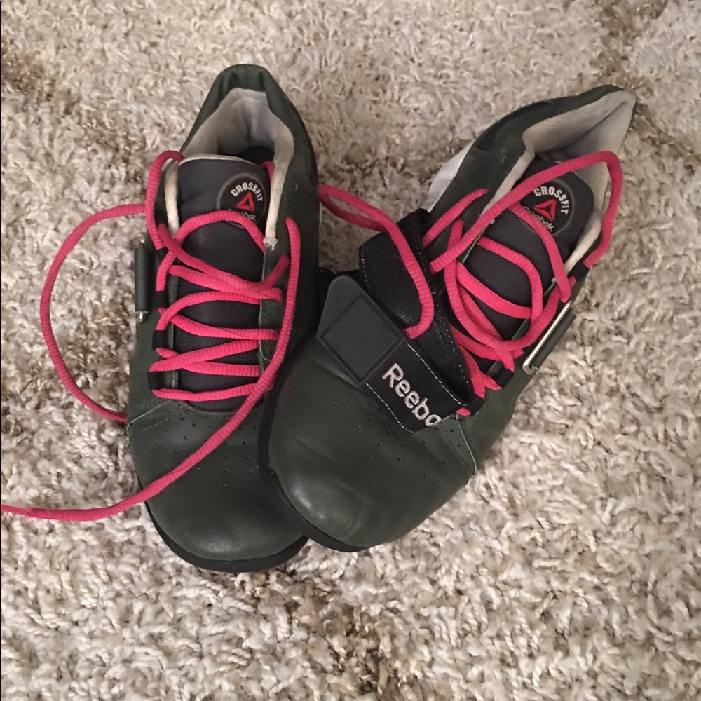 Weight lifting shoes
