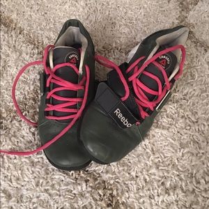 Weight lifting shoes