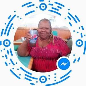 Meet your Posher, Carolyn