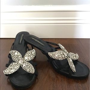 Beverly Feldman black sandals