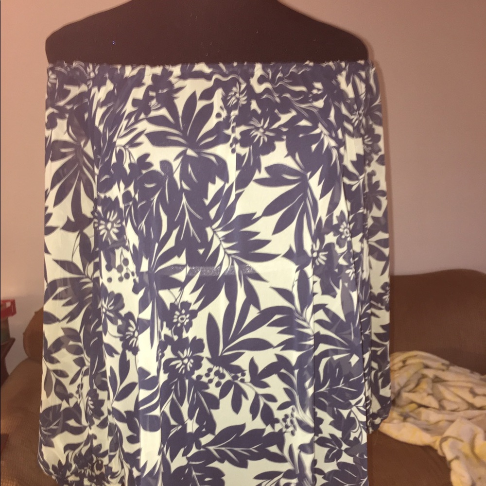 Sheer 3/4 sleeve on or off shoulder top